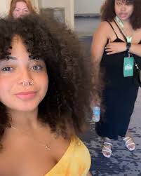 I’m late but Steamy Lit con pics part 1 🥰, Thank you so much  @bookrecsbymel for everything you do. Looking around the space and seeing  so many authors of color being appreciated and supported made me ...