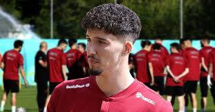 Gökhan akkan'ın yerine fenerbahçeli file bekçisi altay bayındır'ın aday kadroya dahil edildiği kaydedildi. Son Dakika Spor Haberi Turkiye Moldova Maci Sonrasi Altay Bayindir Dan Aciklamalar Fotomac