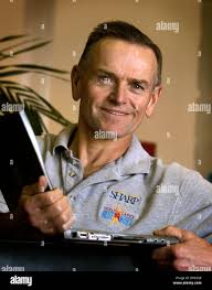 C 2003 hi-res stock photography and images