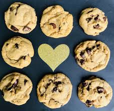 These eggless chocolate chip cookies are a bliss for the people who don't include the egg in their diet as they either follow specific diets like vegetarian or have an allergy to eggs. No Control Chocolate Chip Cookies With Video Eggless Chocolate Chip Cookies Tasty Chocolate Chip Cookies Chip Cookies