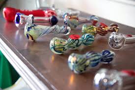 It's never too late to learn the basics. Marijuana Vessels Joints Pipes Bongs Bats And Other Ways To Smoke Summitdaily Com