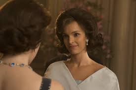 Explosive netflix drama the crown claims mrs kennedy's flirting with prince philip left the monarch teary during presidential visit. The Queen And Jackie Kennedy S Blood Covered Dress Did Elizabeth Really Meet Jacqueline Onassis