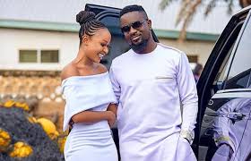 Goo.gl/tge9h9 contact us at akuapem poloo react to her viral (trumu pa) video with an interesting response that will amaze you. Freeakuapempoloo Sarkodie Pleads On Behalf Of Akuapem Poloo