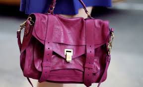 Gefertigt wird die proenza schouler ps1 in italien, was überrascht. Style Notes Proenza Schouler Ps1 Myfashdiary