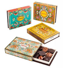 Coffret De Chocolats Cachemire 12 Chocolats Chapon Chocolatier Chocolat Emballage De Miel Chocolat Noel