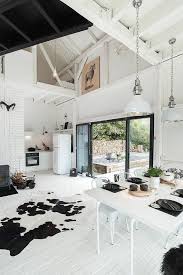 Kuhfell Teppich Ein Frischer Interieur Akzent Wohnen Wohn Design Wohnung Einrichten