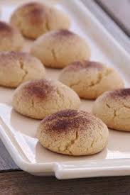 Ghoribas Fondants Aux Amandes Gateaux Gateaux Et Desserts Recette Gateau Arabe Et Recettes De Cuisine