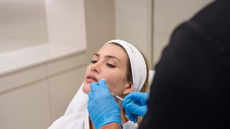 Skin Booster Treatment Dubai | Lucia Clinic Dubai