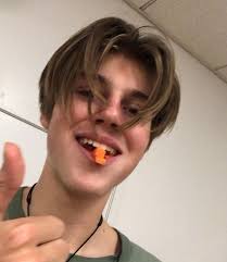 Julia Chee (aestheticfobia)