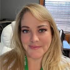 Kristy Floyd's Instagram, Twitter & Facebook