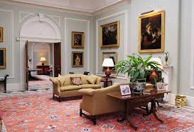 Stately traditional home features elegant decor and latest trends. Learning From Stately Homes Decorating Your Rooms
