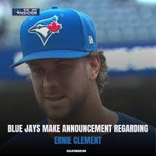 Ernie Clement's been using a random glove he bought off eBay through the  playoffs 😅🤷‍♂️ 📸 Kevin Sousa