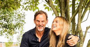 Kans genoeg trouwens als je een de boer aan de haak wilt slaan, want frank heeft drie dochters en ronald heeft er vijf. Zelfstandig Als Ze Is Ze Blijft Mijn Meisje Binnenland Ad Nl