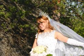 Freie kommerzielle nutzung keine namensnennung top qualität. Kostenlose Foto Natur Frau Blume Liebe Strauss Hochzeit Hochzeitskleid Braut Kleid Wald Schleier Brautjungfer Brautkleid 3316x2213 1361317 Kostenlose Bilder Pxhere