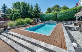 Mit unseren beiden gestaltungsideen verwandeln sie ihren garten im nu in eine blühende oase. Kein Pool 8 Alternative Ideen Fur Die Abkuhlung Im Garten