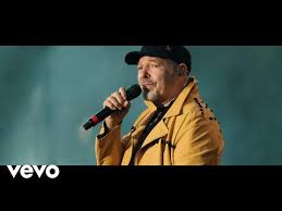 Ma dietro ad esse ce ne sono anche molte altre che sono famose in cinque tra le più belle canzoni d'amore italiane di sempre. Vasco Rossi Le 10 Canzoni Piu Belle E Famose Playlist