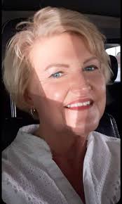 Raise your hand if you know what it's like to lose everything & rebuild  your life from scratch. ✋✋✋