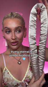 Achieving Heatless Curls with Eternal Muse Jumbo Curler