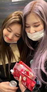 Pin di Lili Robles su Twice