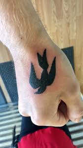 Bioshock Infinite Bird Or Cage Reddit Got My Songbird Tattoo Today Gonna Get The Cage On My Left Hand As Soon As I Can Afford It Bioshock