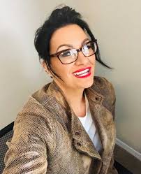 Danielle Day's Instagram, Twitter & Facebook