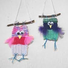 Wann Habt Ihr Zuletzt Gewebt Bei Mir War Das In Der Grundschule Jetzt Ist Weben Gerade Wieder Im Kommen Hab Ich Gehort Mi Sewing Basics Crafts Textile Art
