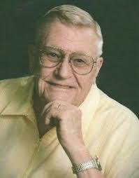 Robert Gowing's Instagram, Twitter & Facebook