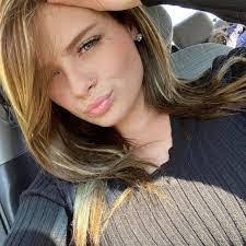 Carly Foreman's Instagram, Twitter & Facebook