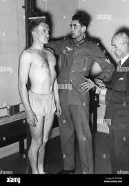 Rekruten musterung -Fotos und -Bildmaterial in hoher Auflösung – Alamy