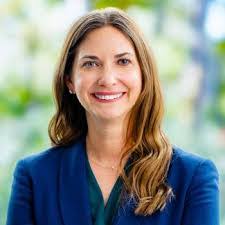 Allison Bennett's Instagram, Twitter & Facebook