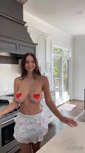 Exclusive collection of Shophie Mudds naked photos