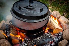 Uber 40 Originelle Rezepte Fur Den Dutch Oven Futterattacke De Schmortopf Rezepte Dutsch Oven Rezepte Rezepte