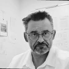 🔎 Qui saura détecter le plus de situations à risque ? ✳️ Niveau : Facile  Pour plus d'illustrations sur la santé et sécurité au travail, abonnez-vous  à Jean-Michel Ucciani ✏️