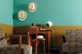 Peinture Bleue Et Verte De L Exotisme Sur Nos Murs Peinture Bleu Decoration Maison Couleur Peinture Salon