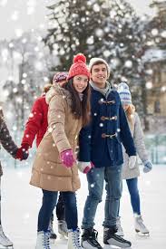 Fun Cheap Date Ideas For Teens Teenage Dates Ideas For Summer And Winter A rollerblading date is great for teenagers in the summer.