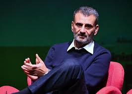 Chi è Antonio Decaro, il nuovo presidente della Puglia: ingegnere, sindaco  di Bari per 10 anni, politico 'vicino' alle persone. “Sorriderò di più”