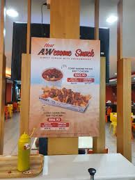 Why Aren T A W Opening Mini Counters All Around Office Buildings Public Transport Stations Selling This Easy To Hold While Eating And Relatively Cheap Its A Sure Hit Malaysia