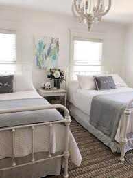 Spruce up your bedroom decor and get great ideas on bedroom makeovers with these gorgeous bedroom decorating pictures and helpful bedroom makeover ideas. Pin On Farmhouse Fixer Upper Style