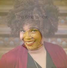 God told me to share my story with the world 🌎, love ❤️ the people, and  help as many people as I can with my gift 🎁 I'm working family 🙏🏾 I