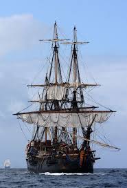 Le Gotheborg Est La Replique D Un Navire Marchand Suedois Du Xviii Eme Siecle Il A Ete Construit Dans Le Port De Gotebo Voilier Grands Voiliers Vieux Greement