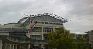 Hospital sultanah bahiyah, kampung tobiar, kedah, malaysia. Boy Caught In Custody Battle Seriously Wounded In Crash