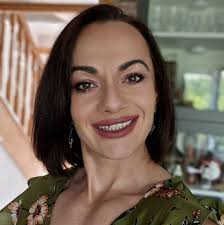 What is the best phone for working with Insta360?