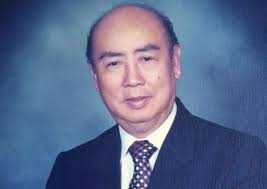 Karena mereka mempunyai kisah yang luar biasa dan begitu syahdu. Biografi Dan Kisah Sukses Sudono Salim Para Pakar