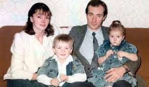 Еще в раннем возрасте влад топалов обучался играть на скрипке. Vlad Topalov Biografiya Foto Lichnaya Zhizn Zhena I Deti Rost I Ves Slushat Pesni Onlajn 2021