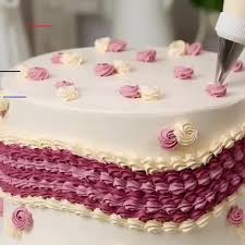 Epingle Par Yasmine Hamdi Pacha Sur Cook En 2020 Beau Gateau Gateau Anniversaire Facile Decoration Gateau Facile