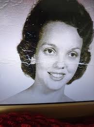 Michelle Longwell's Instagram, Twitter & Facebook