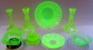 Estimates of the radiation exposures Uranium Glass Primer Anytningradioactive