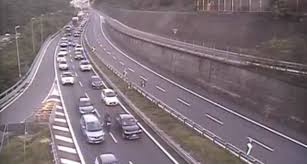 Foto, mappa, descrizioni e recensioni per scegliere la soluzione vacanza più adatta a te. Autostrade Coda Di 4 Km Sulla A12 Per Veicolo In Avaria Genova 24