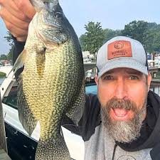 catching crappie while kayak fishing