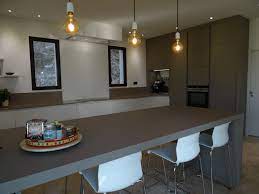 J'aimerais avoir des conseils cordialement. Cuisine Design Laque Mat Ivoire Et Fenix Taupe Sans Poignee Minimalistisch Kuche Marseille Von Cuisine Connexion